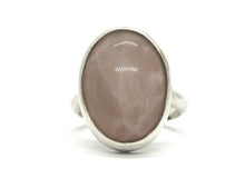 Load image into Gallery viewer, Silver ring with silver-set stone