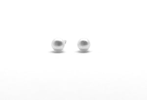 White pearl earrings
